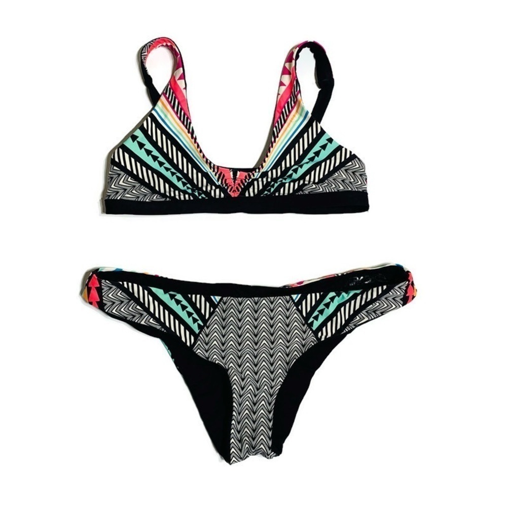 Reversible two piece bathing‎ suit bikini